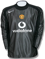 The new Manchester United goalkeeper jersey